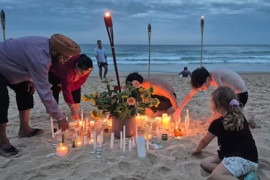 Thumbnail for 6878040