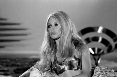 Thumbnail for 6886557