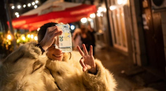 Thumbnail for 6889829