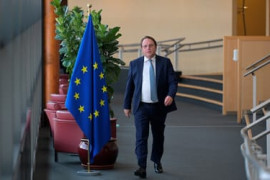 Thumbnail for 6903581