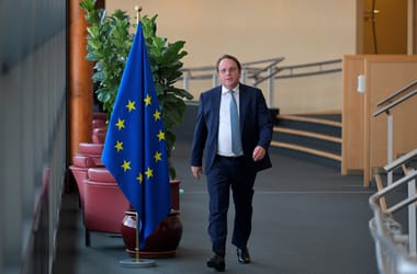 Thumbnail for 6903581