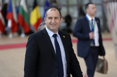 Thumbnail for 6913493