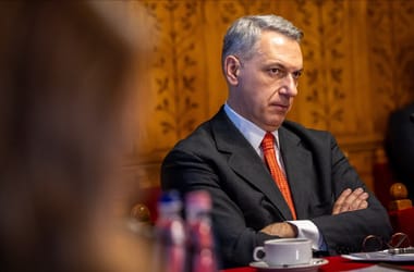 Thumbnail for 6915872