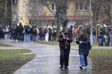 Thumbnail for 6922647