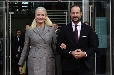 Thumbnail for 6932176