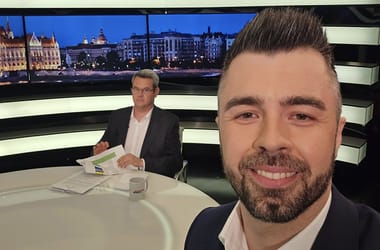 Thumbnail for 6943287