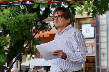 Thumbnail for 6949367