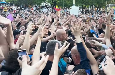 Thumbnail for 6966858