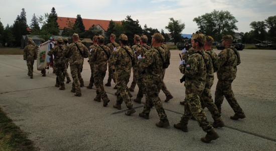 Thumbnail for 6969458