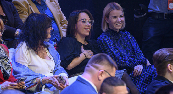 Thumbnail for 6987122