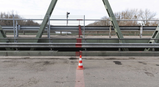 Thumbnail for 6992267