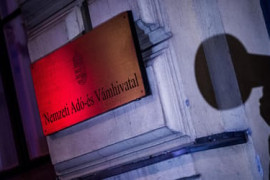 Thumbnail for 6992582