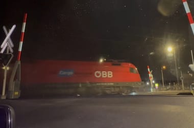 Thumbnail for 6994938