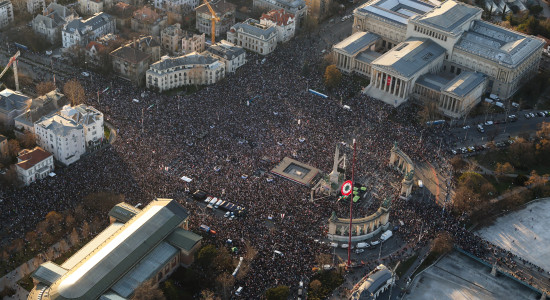 Thumbnail for 7000432