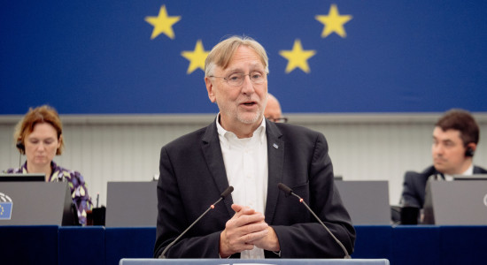 Thumbnail for 7003890