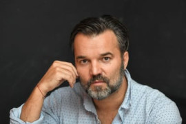 Thumbnail for 7017373