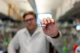 Thumbnail for 7017842