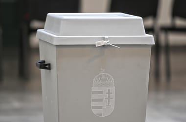 Thumbnail for 7018190