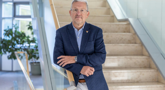 Thumbnail for 7019870