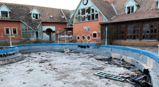 Thumbnail for 7023806