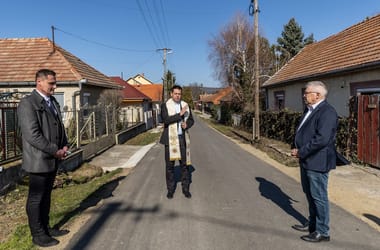 Thumbnail for 7025225