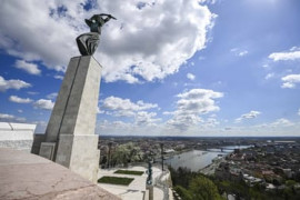 Thumbnail for 7025857