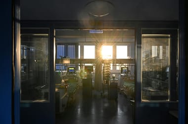 Thumbnail for 7028720