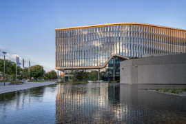 Thumbnail for 7028812