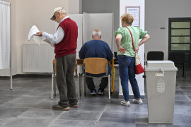 Thumbnail for 7030933