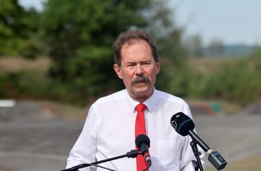 Thumbnail for 7031958