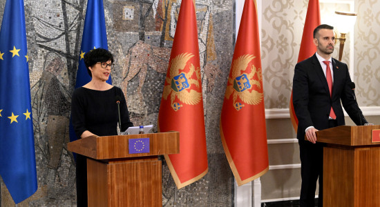 Thumbnail for 7032682