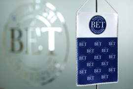 Thumbnail for 7032686