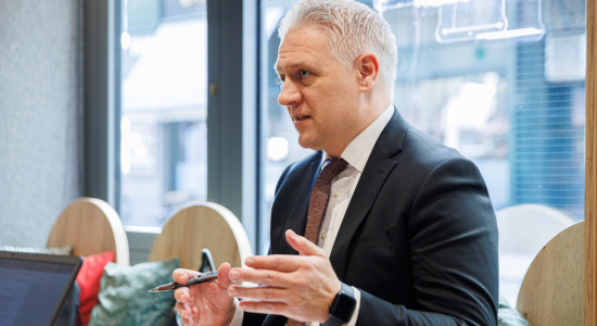 Thumbnail for 7033173