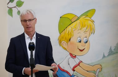 Thumbnail for 7033557