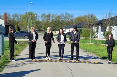 Thumbnail for 7033604