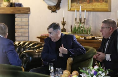 Thumbnail for 7033704