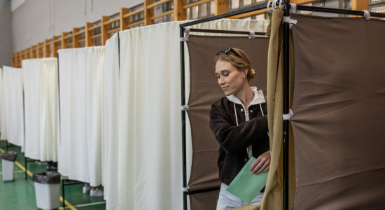 Thumbnail for 7036285