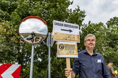 Thumbnail for 7037458