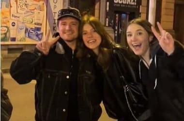 Thumbnail for 7038086