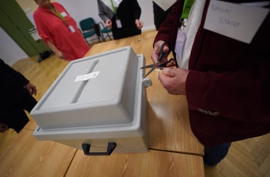 Thumbnail for 7038459