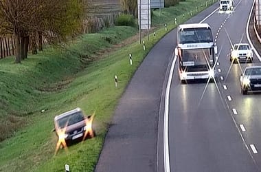 Thumbnail for 7039497