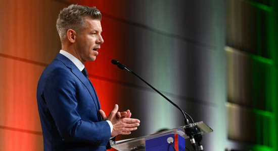 Thumbnail for 7041033