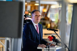 Thumbnail for 7041141