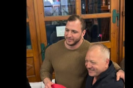 Thumbnail for 7041144