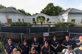 Thumbnail for 7042323