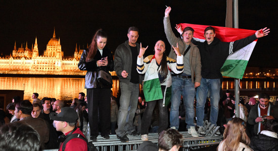 Thumbnail for 7042460