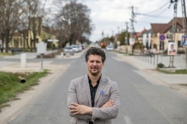 Thumbnail for 7042565