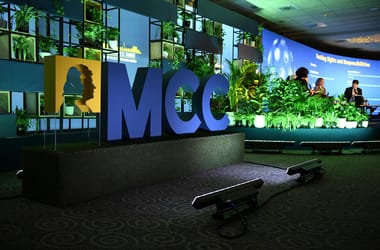 Thumbnail for 7043064