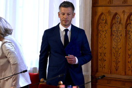 Thumbnail for 7044352