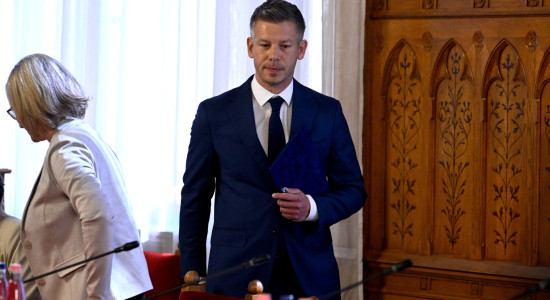 Thumbnail for 7044352